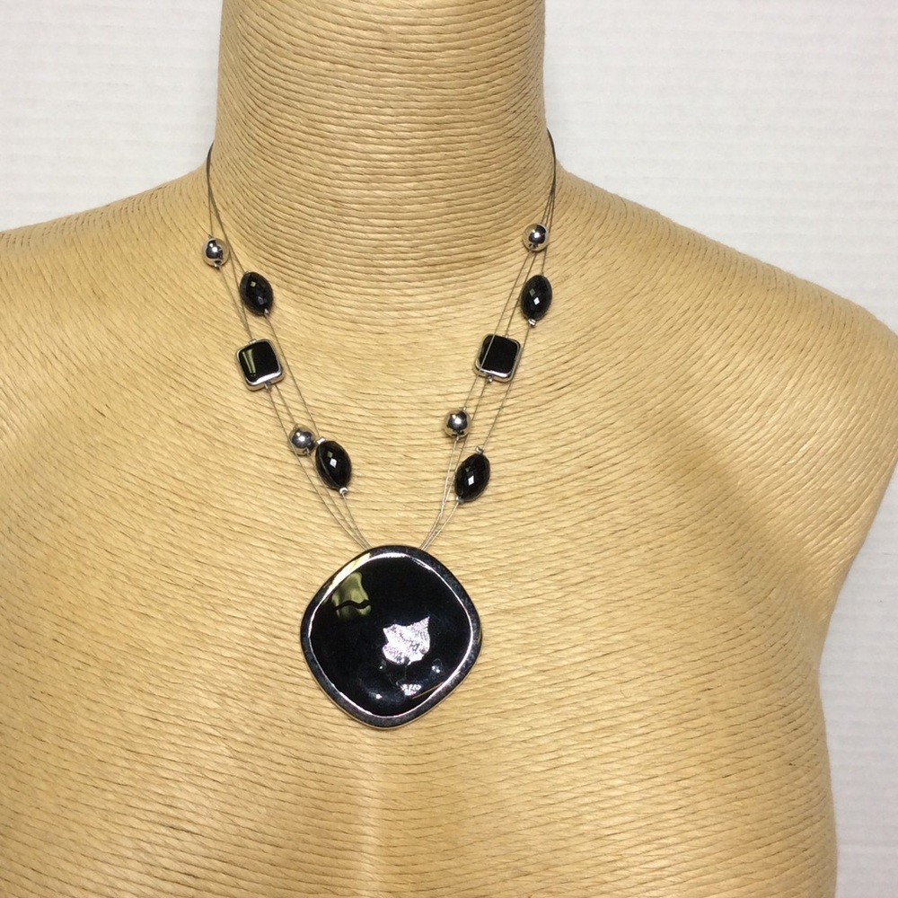 NY Signed Silver Tone Black Pendant Necklace